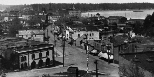 A historical photo from above of a downtown street in Nanaimo in the 1890s.